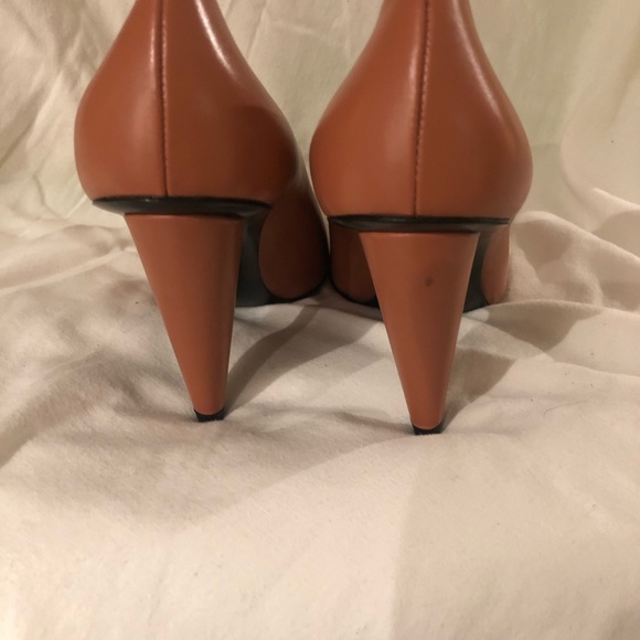 Acne pumps - Picture 5 of 5